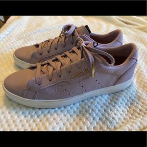 Soft Leather Adidas Sleek street, lavender, size 9